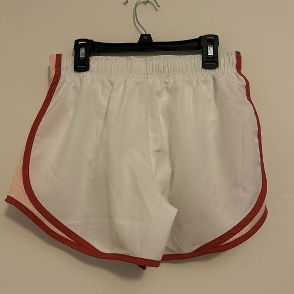 Size small Nike athletic shorts - Picture 3 of 3